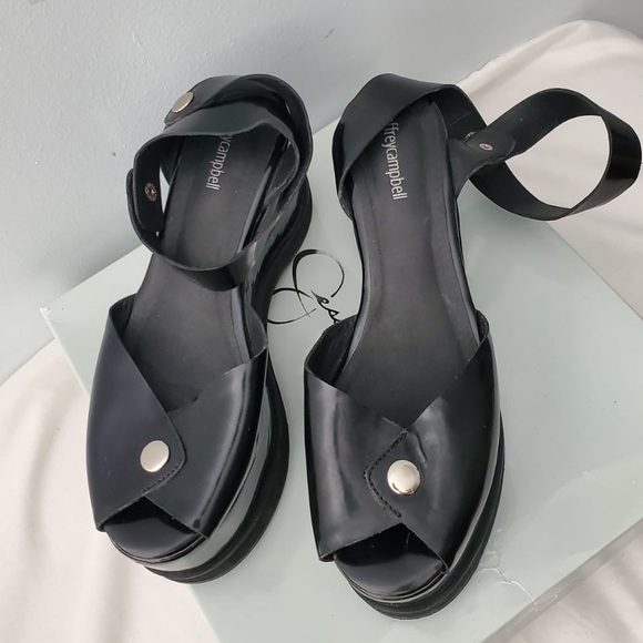 Jeffery Campbell - Picture 1 of 3